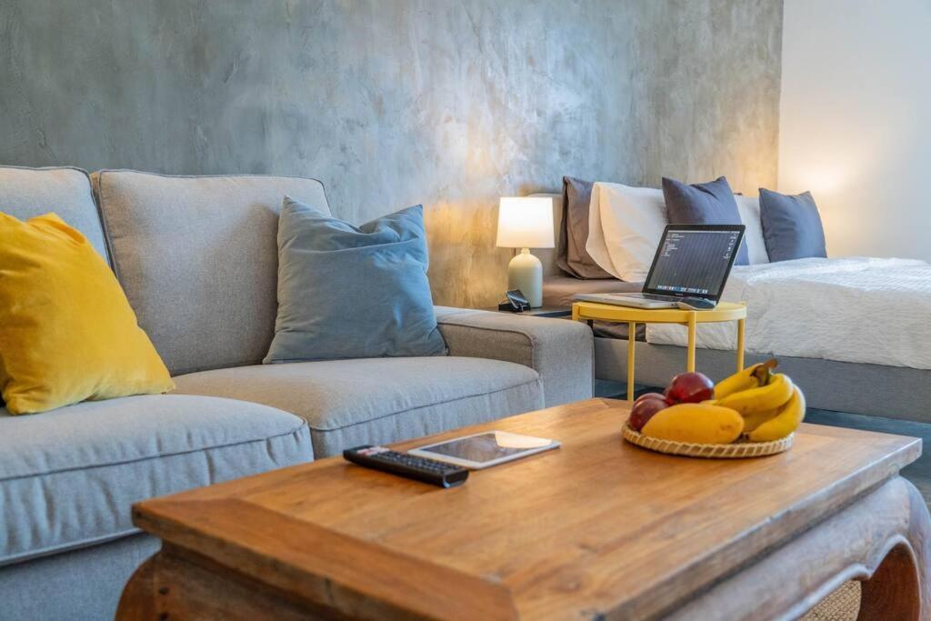 New Cozy Modern With Pool & Gym *